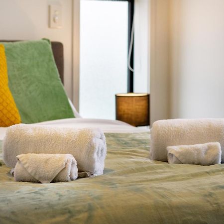 Serene Living 2 Bed With Carpark Christchurch Exterior foto